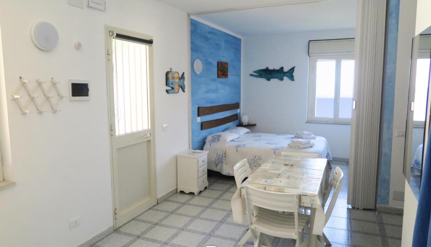 Cottage Sul Mare Isola di Ustica Zimmer foto