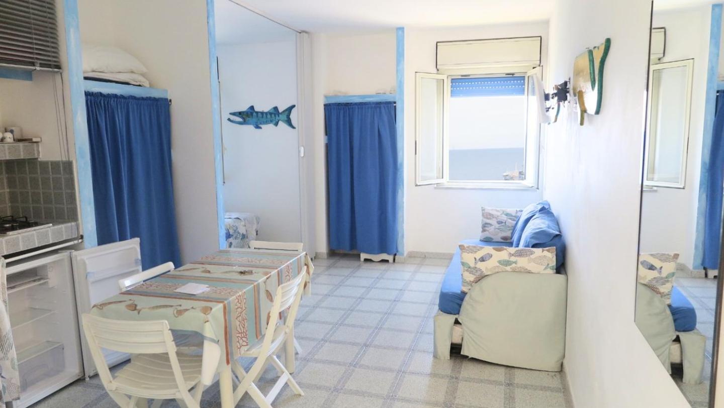 Cottage Sul Mare Isola di Ustica Zimmer foto